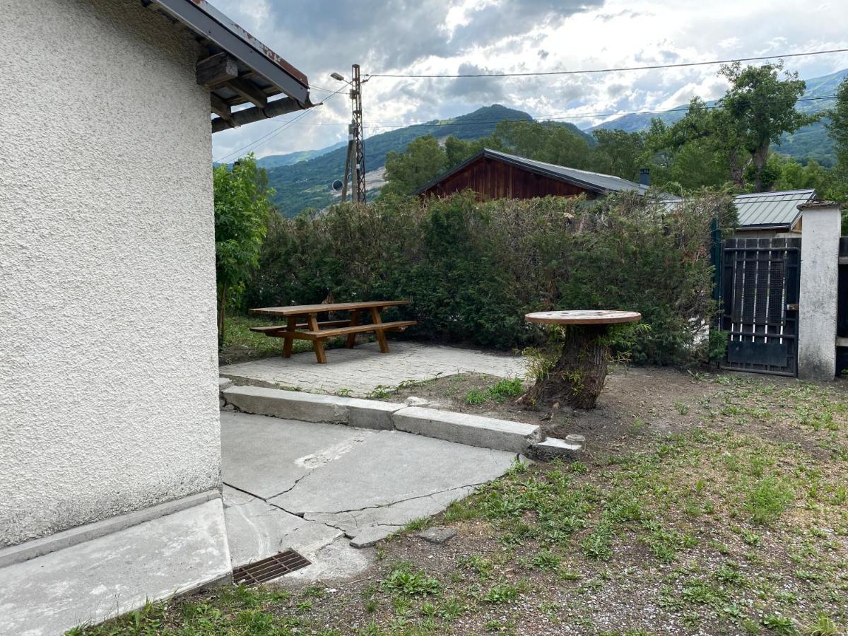 Villa Black Rok Saint-Jean-de-Maurienne Exterior photo